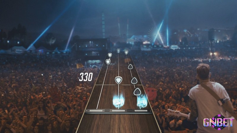 Guitar Hero Live tái hiện cảm giác chơi nhạc rock thực thụ trên sân khấu, là lựa chọn lý tưởng cho tín đồ guitar và rock.