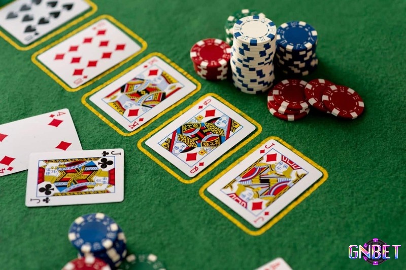Nắm vững luật chơi poker đổi thưởng cơ bản là bước khởi đầu quan trọng để chinh phục các bàn chơi lớn nhỏ