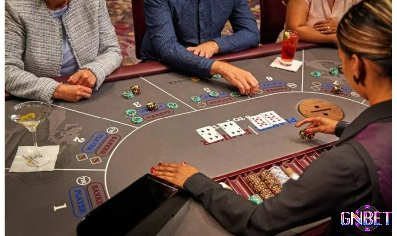 Cách chơi thắng baccarat - Cược bằng phẳng thích hợp với người chơi ưa sự ổn định và an toàn