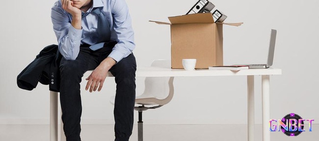 Giấc mơ thấy nghỉ việc rồi quay lại làm thể hiện cho sự do dự chưa sẵn sàng từ bỏ môi trường làm việc của mình