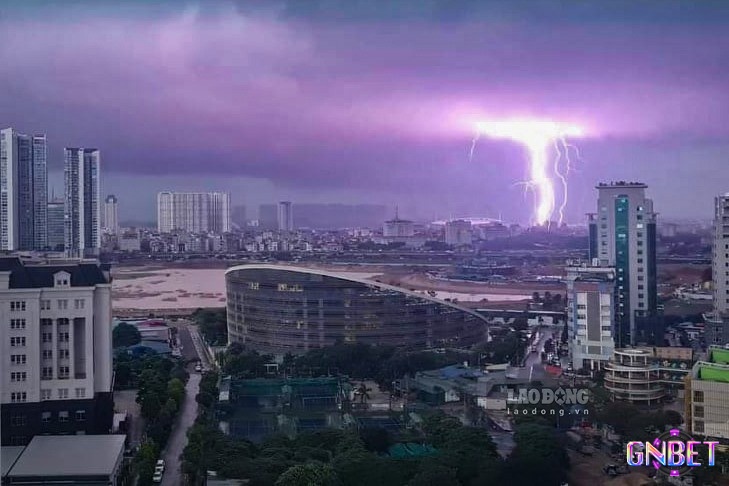 Giấc mơ thấy bão lớn sấm sét là điềm báo cho những biến cố bất ngờ sắp xảy ra