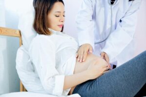 Giải mã giấc mơ thấy người khác sảy thai & con số may mắn